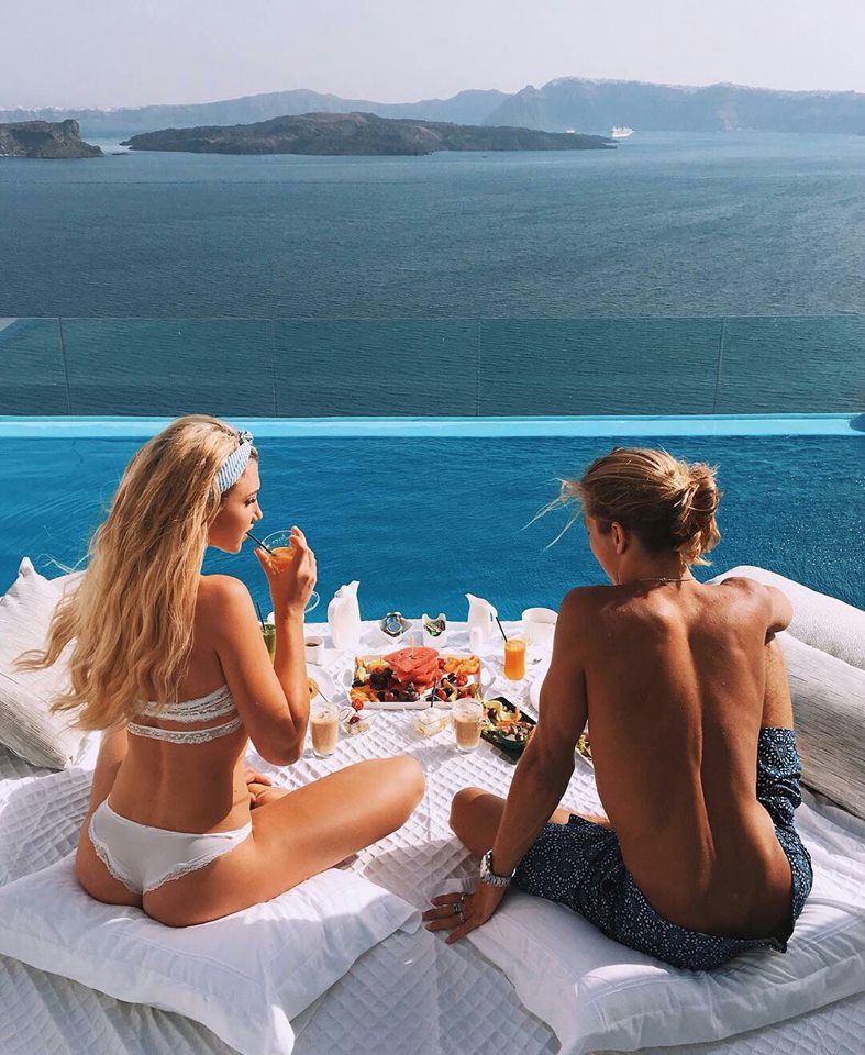 Bí quyết giúp siêu mẫu Gabby Epstein luôn thon gọn, săn chắc dù đang ở mùa lễ hội hay các kỳ nghỉ dài - Ảnh 8. Bí quyết giúp siêu mẫu Gabby Epstein luôn thon gọn, săn chắc dù đang ở mùa lễ hội hay các kỳ nghỉ dài - Ảnh 8.