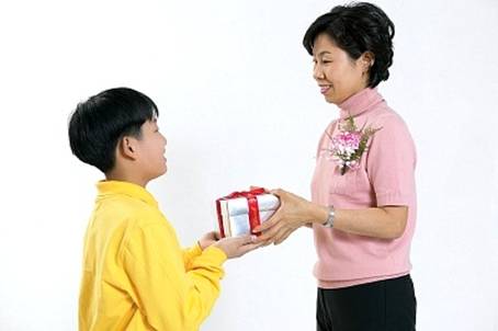 Muốn con lễ phép, luôn được khen ngoan, mẹ nhất định phải dạy con những điều này - Ảnh 2.