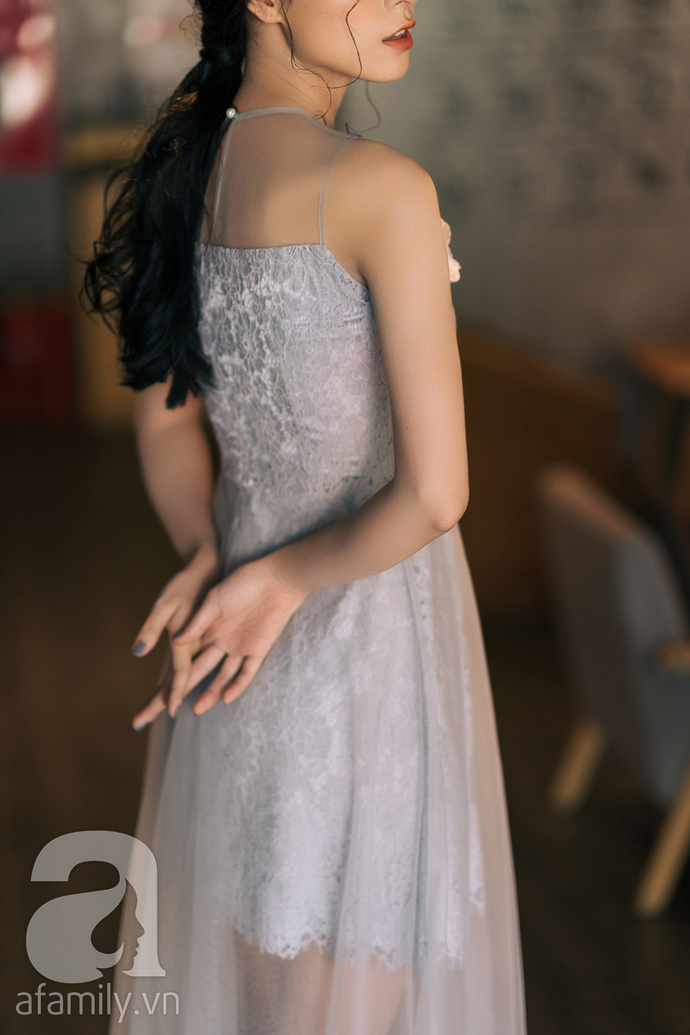 Chọn đồ ren thật chuẩn đi dự đám cưới để vừa thu hút, mà không nổi hơn cô dâu - Ảnh 6. Chọn đồ ren thật chuẩn đi dự đám cưới để vừa thu hút, mà không nổi hơn cô dâu - Ảnh 6.