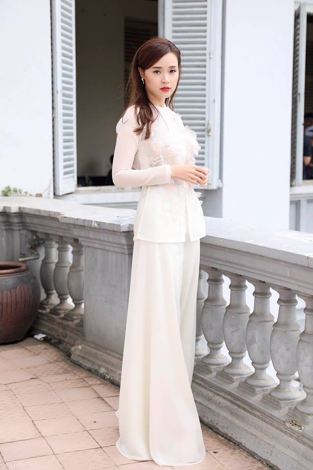 Điểm chung giữa phong cách thời trang và nhan sắc của Midu và tình mới Phan Thành - Ảnh 11. Điểm chung giữa phong cách thời trang và nhan sắc của Midu và tình mới Phan Thành - Ảnh 11.