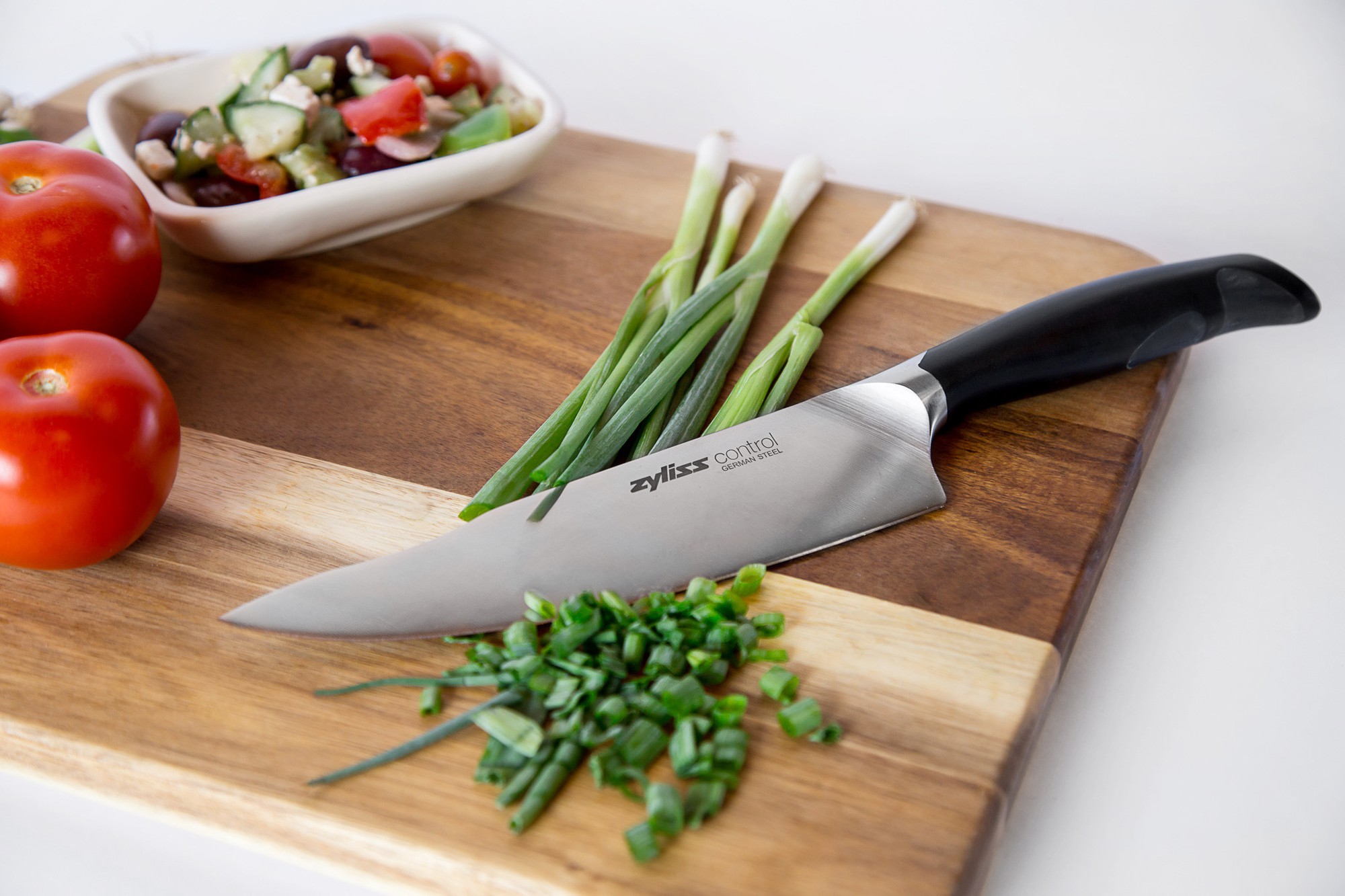 Top 7 chiếc dao làm bếp dùng cả đời không hỏng bà nội trợ nào nhìn cũng thích - Ảnh 4. Top 7 chiếc dao làm bếp dùng cả đời không hỏng bà nội trợ nào nhìn cũng thích - Ảnh 4.