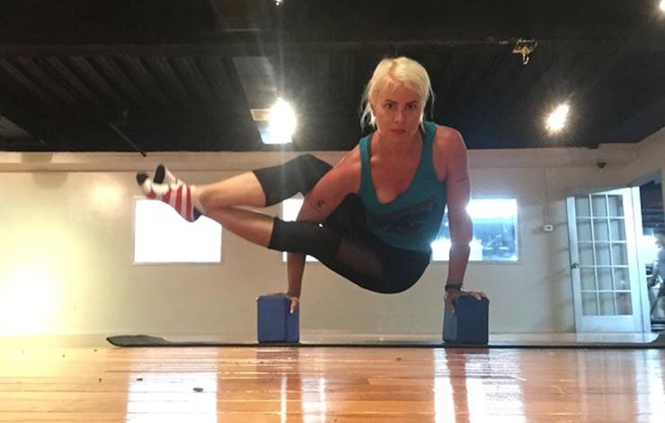 Hãy học ngay cách sở hữu eo thon con kiến của 7 phụ nữ này nếu bạn đang béo bụng năm này qua năm khác - Ảnh 5. Hãy học ngay cách sở hữu eo thon con kiến của 7 phụ nữ này nếu bạn đang béo bụng năm này qua năm khác - Ảnh 5.