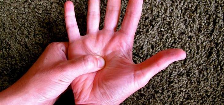Giảm stress chỉ trong tích tắc khi massage đúng những điểm này - Ảnh 7. Giảm stress chỉ trong tích tắc khi massage đúng những điểm này - Ảnh 7.