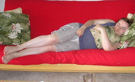5 triệu chứng của hội chứng ngủ rũ bạn chớ nên xem thường - Ảnh 1.