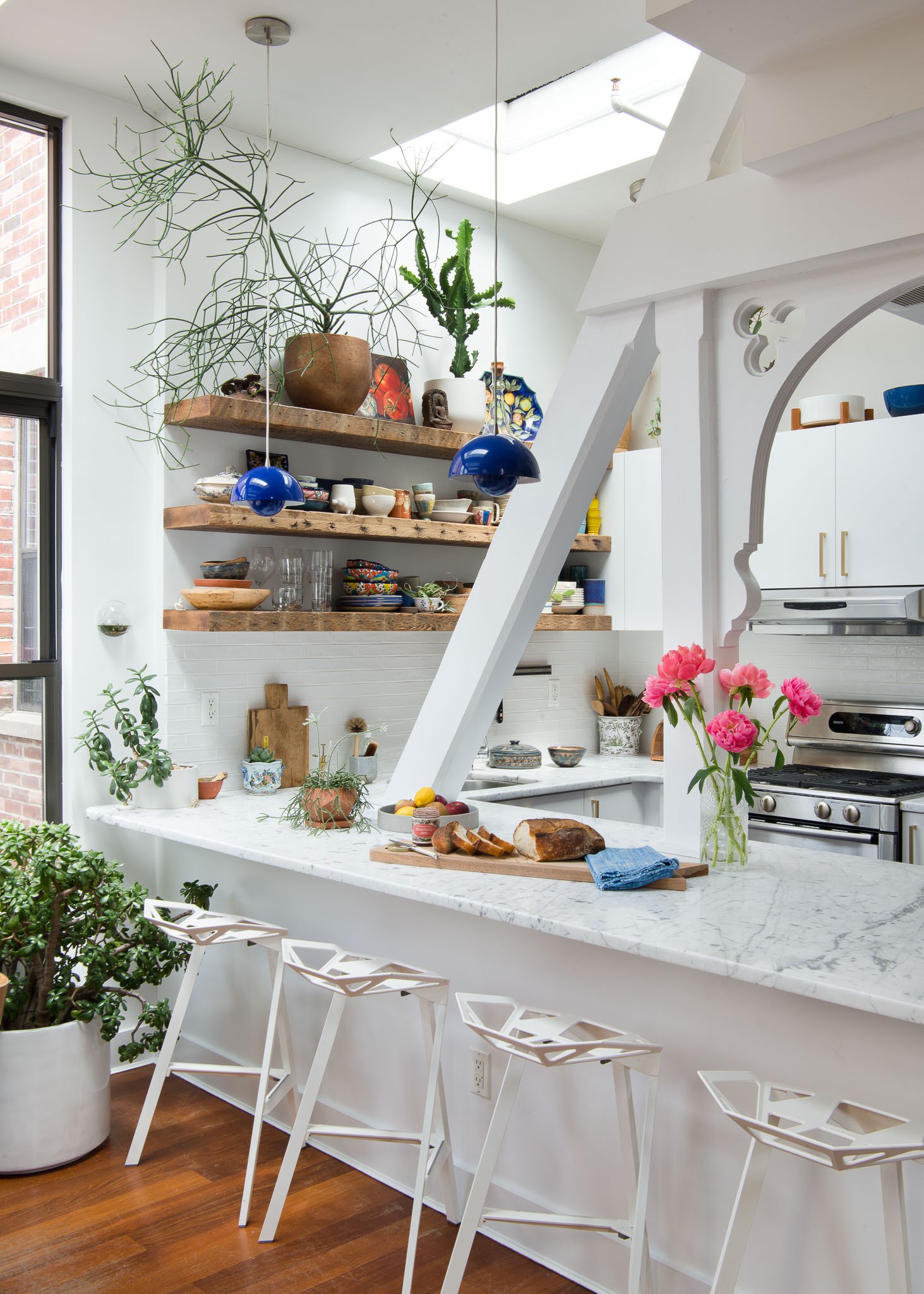 Chỉ khoảng 5m² nhưng căn bếp này chính là giấc mơ của các bà nội trợ - Ảnh 2. Chỉ khoảng 5m² nhưng căn bếp này chính là giấc mơ của các bà nội trợ - Ảnh 2.