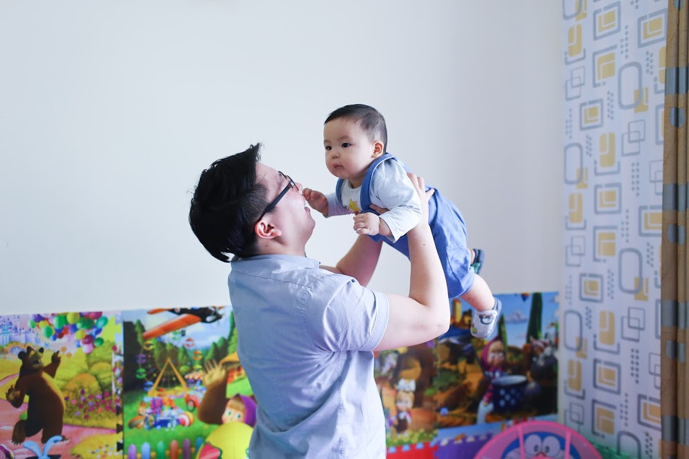 Chuyện của anh chồng Hàn đẹp trai vô tư tặng vợ hoa cúng gói giấy báo vào ngày 8/3 - Ảnh 3. Chuyện của anh chồng Hàn đẹp trai vô tư tặng vợ hoa cúng gói giấy báo vào ngày 8/3 - Ảnh 3.