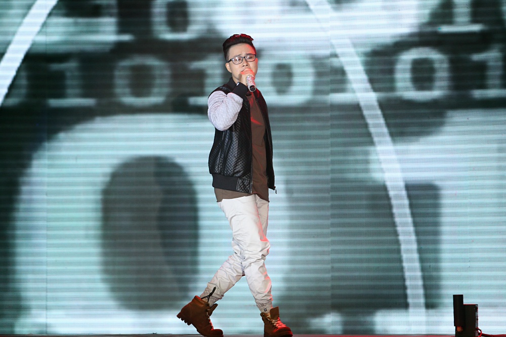 Hát không rõ lời, Hương Giang Idol vẫn hạ gục trò cưng của Tuấn Hưng - Ảnh 8. Hát không rõ lời, Hương Giang Idol vẫn hạ gục trò cưng của Tuấn Hưng - Ảnh 8.