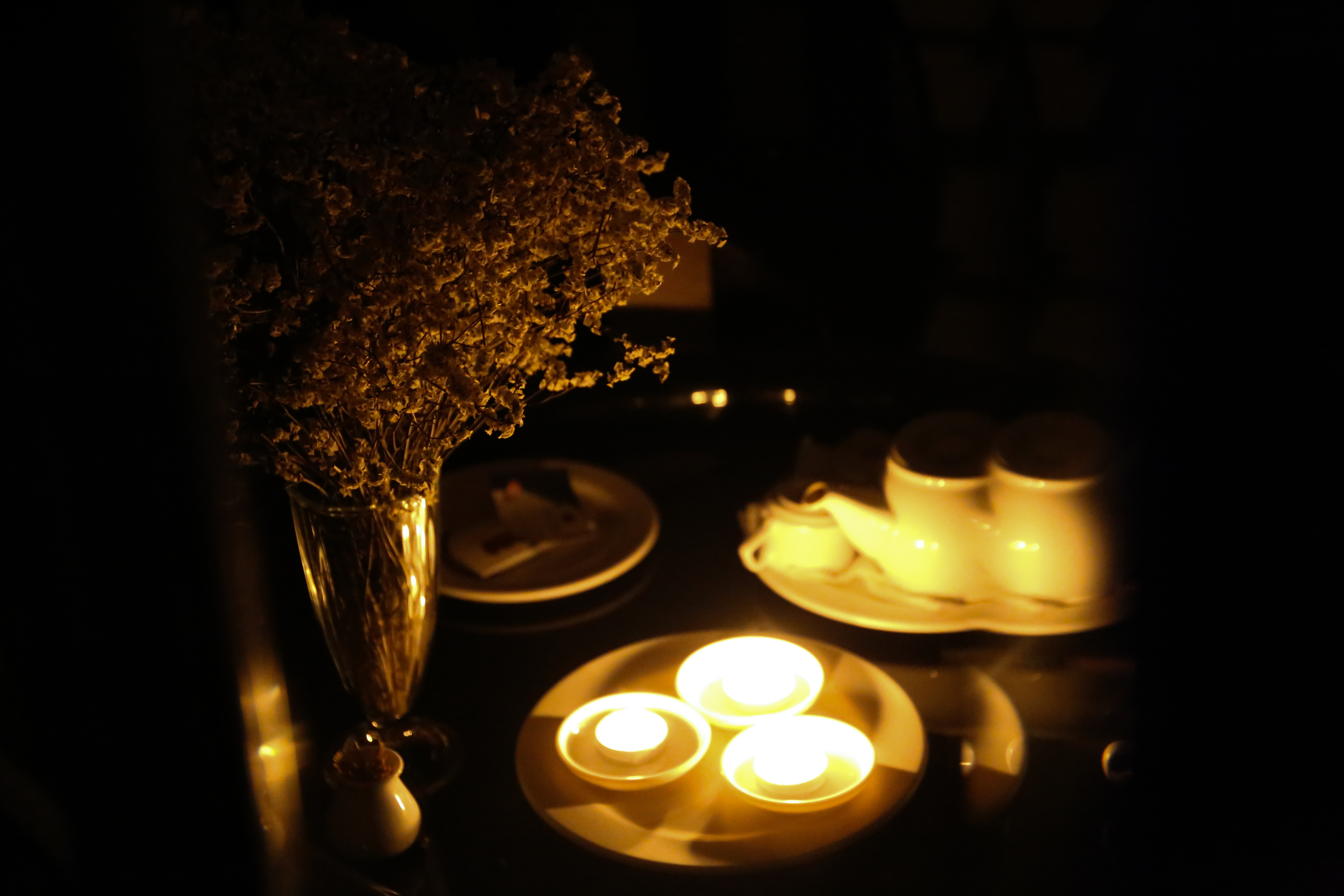 Người dân Hà Nội hào hứng với lễ hội Tắt Đèn hưởng ứng Giờ Trái đất 2017 - Ảnh 16. Người dân Hà Nội hào hứng với lễ hội Tắt Đèn hưởng ứng Giờ Trái đất 2017 - Ảnh 16.