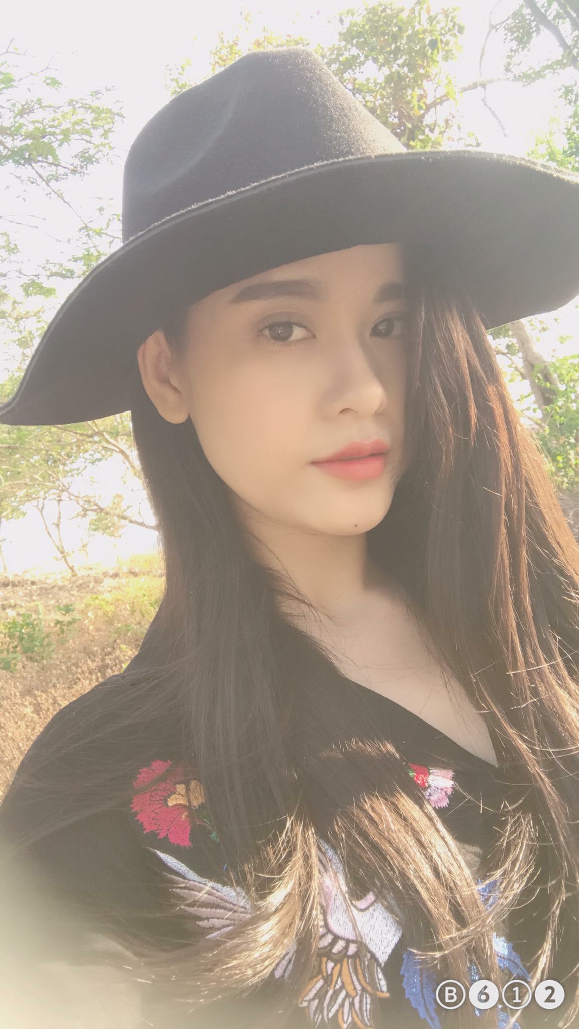 Soi nhất cử nhất động của sao Việt (24/3) - Ảnh 7. Soi nhất cử nhất động của sao Việt (24/3) - Ảnh 7.