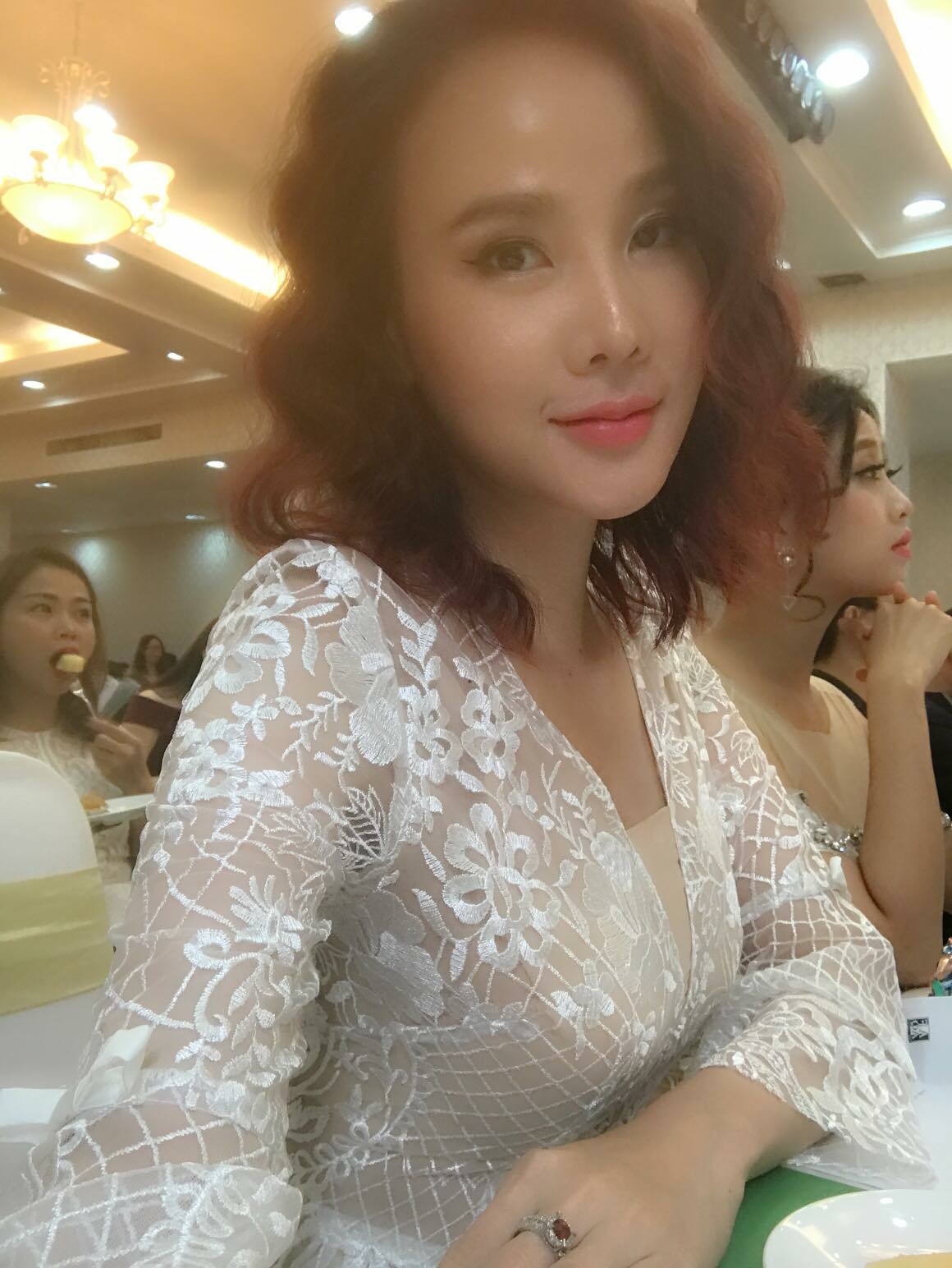 Soi nhất cử nhất động của sao Việt (24/3) - Ảnh 11. Soi nhất cử nhất động của sao Việt (24/3) - Ảnh 11.