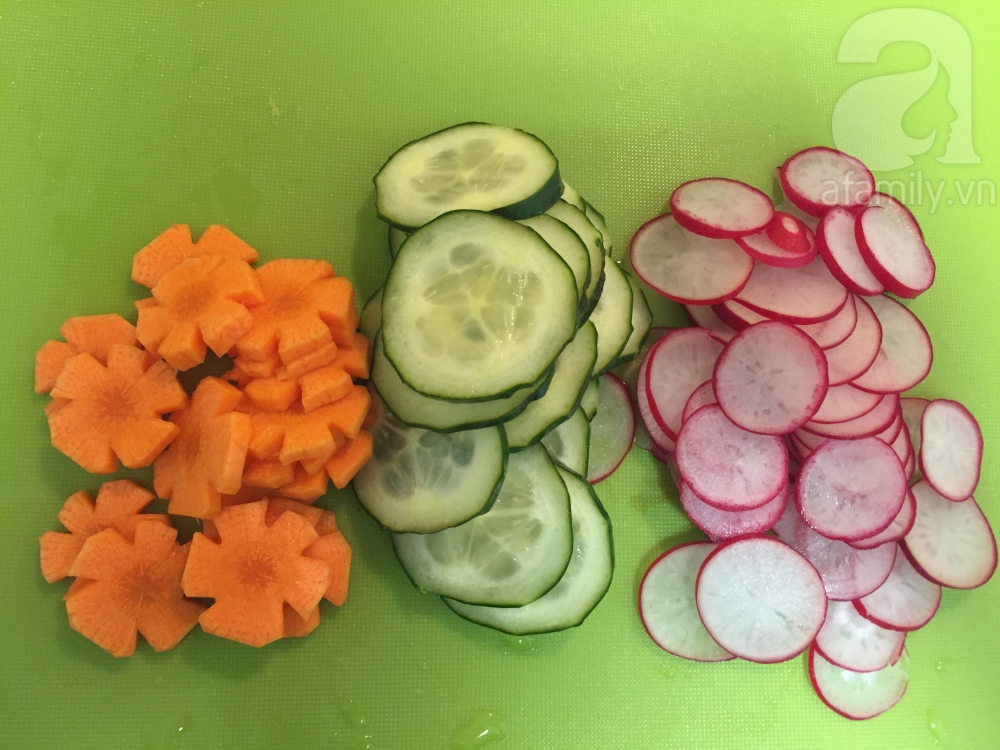 15 phút có ngay món salad củ cải đỏ đem lại may mắn cả năm - Ảnh 2