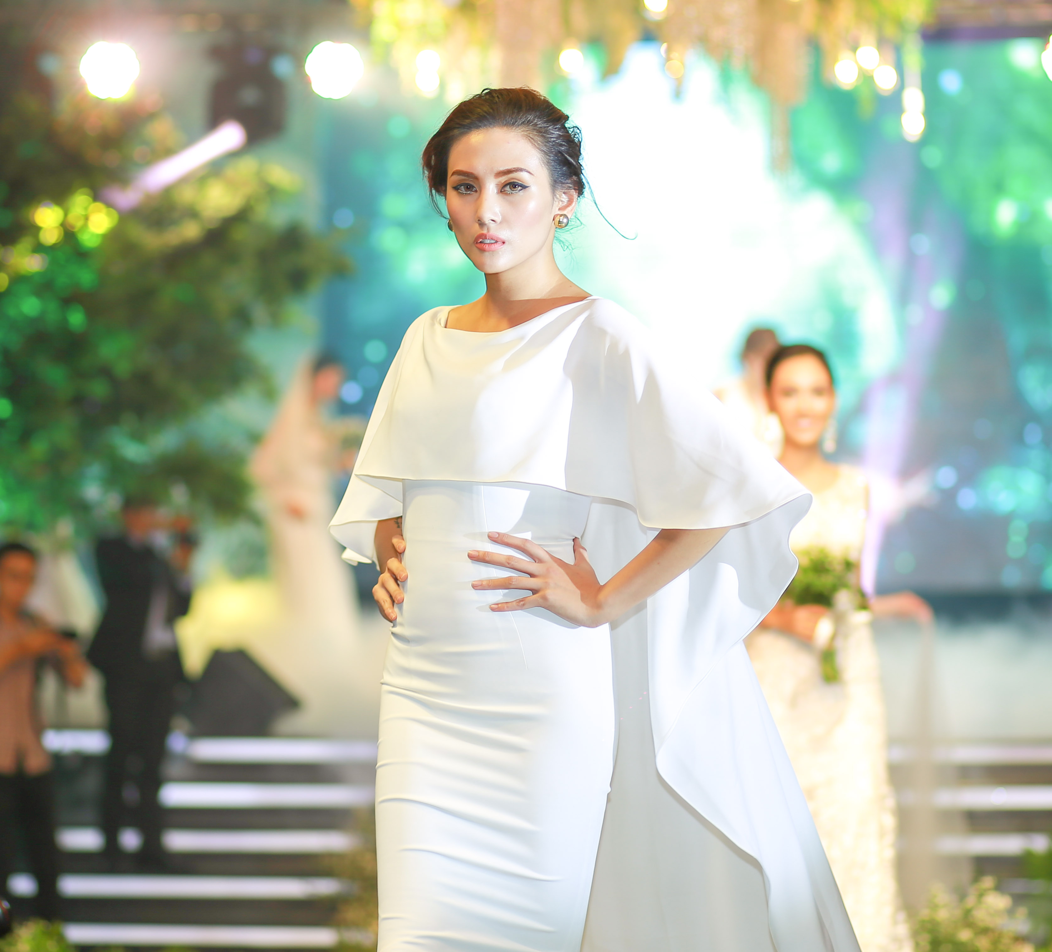 Bị đồn là HLV The Face 2017, siêu mẫu Võ Hoàng Yến trả lời lấp lửng - Ảnh 6. Bị đồn là HLV The Face 2017, siêu mẫu Võ Hoàng Yến trả lời lấp lửng - Ảnh 6.