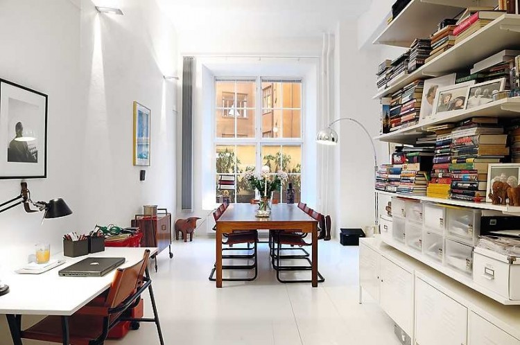 Căn hộ nhỏ nhưng diện tích sử dụng lại thênh thang nhờ trần cao - Ảnh 7. Căn hộ nhỏ nhưng diện tích sử dụng lại thênh thang nhờ trần cao - Ảnh 7.