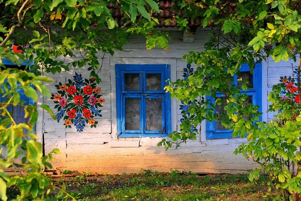 Ngôi làng đẹp lạ lùng mỗi tường nhà đều là một bức họa đầy màu sắc - Ảnh 5.