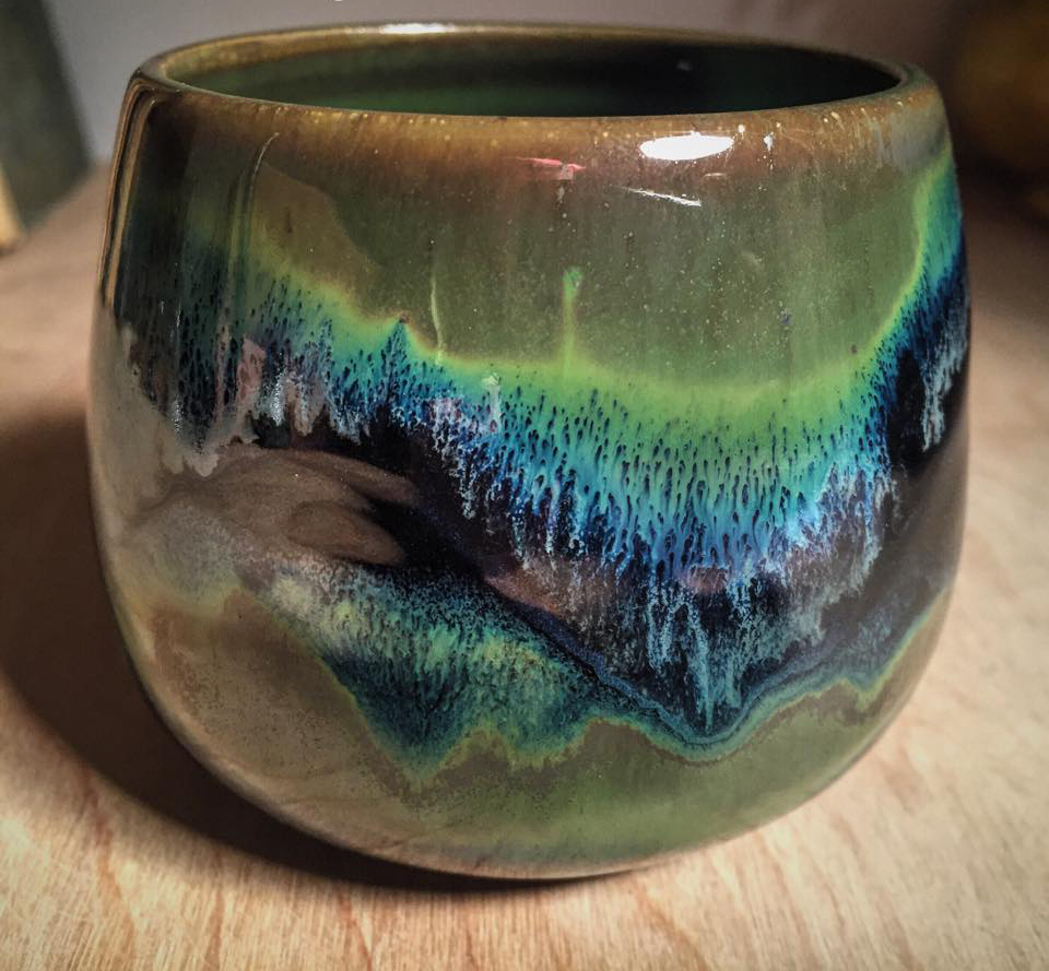 Bộ sưu tập cốc chén gốm sứ lấp lánh như những vì sao - Ảnh 13. Bộ sưu tập cốc chén gốm sứ lấp lánh như những vì sao - Ảnh 13.