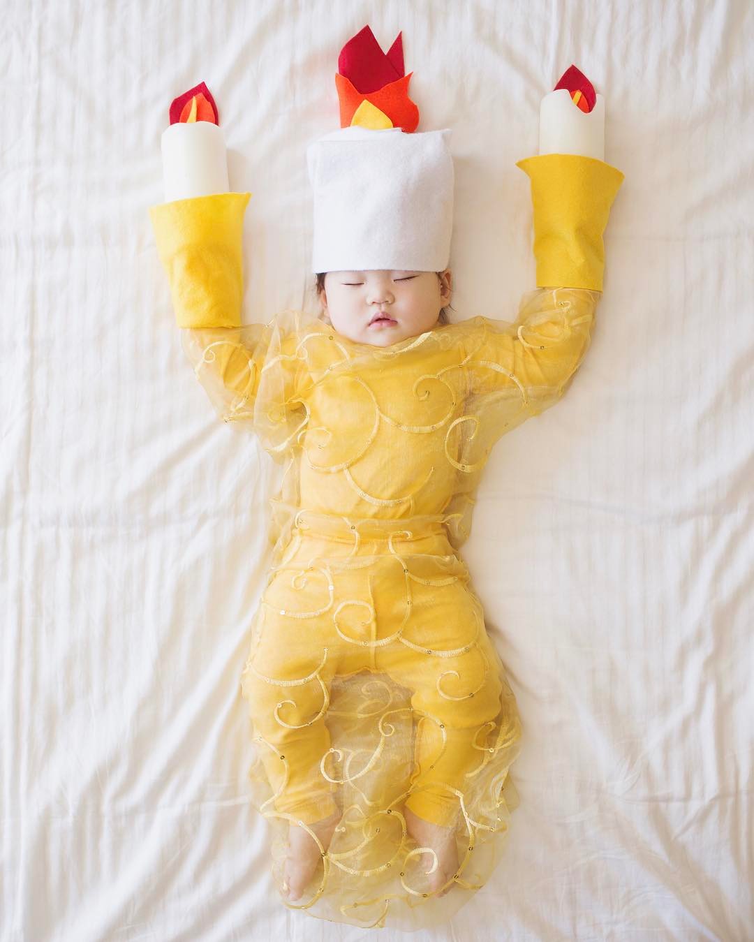 Tranh thủ con ngủ trưa, bà mẹ phù thủy hóa trang cho con gái chu du khắp thế giới - Ảnh 15. Tranh thủ con ngủ trưa, bà mẹ phù thủy hóa trang cho con gái chu du khắp thế giới - Ảnh 15.