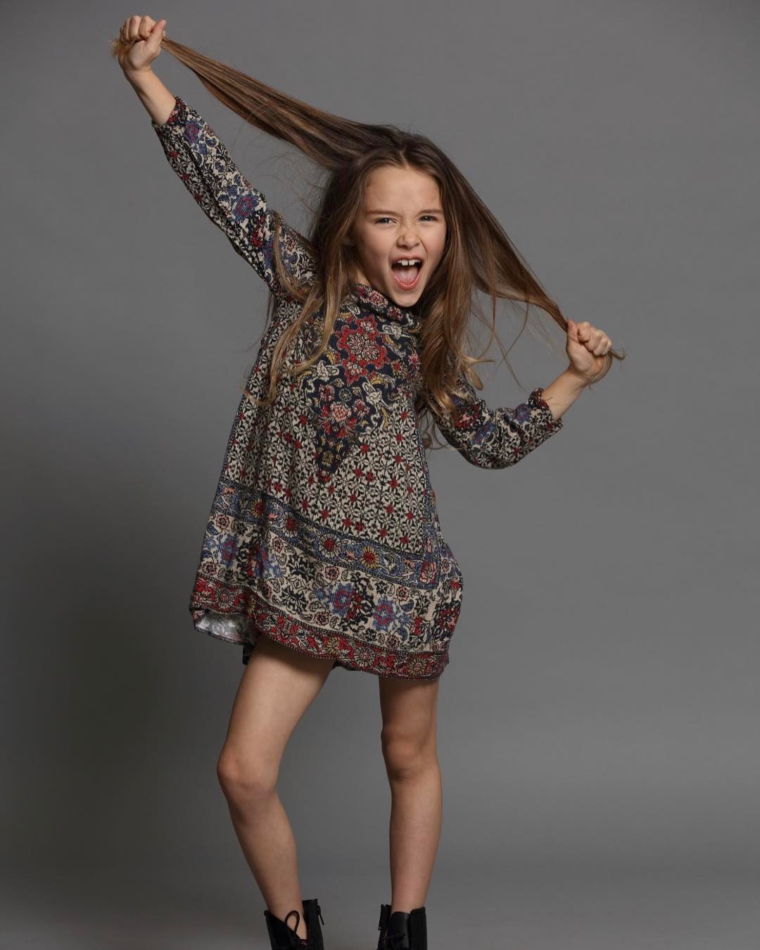 Con gái 3 tuổi nói Con muốn làm người mẫu và bài học đắt giá cho các bậc cha mẹ - Ảnh 8. Con gái 3 tuổi nói Con muốn làm người mẫu và bài học đắt giá cho các bậc cha mẹ - Ảnh 8.