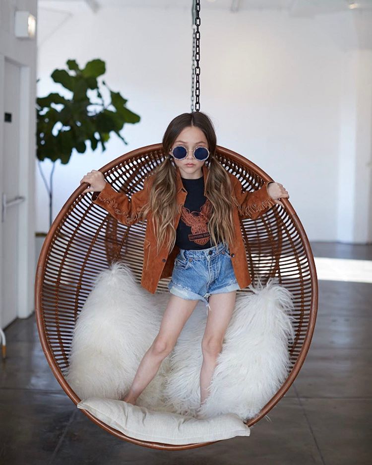 Con gái 3 tuổi nói Con muốn làm người mẫu và bài học đắt giá cho các bậc cha mẹ - Ảnh 12. Con gái 3 tuổi nói Con muốn làm người mẫu và bài học đắt giá cho các bậc cha mẹ - Ảnh 12.