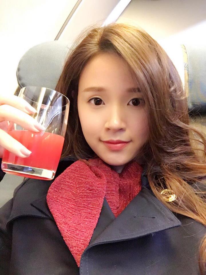 Soi nhất cử nhất động của sao Việt (27/3) - Ảnh 10. Soi nhất cử nhất động của sao Việt (27/3) - Ảnh 10.