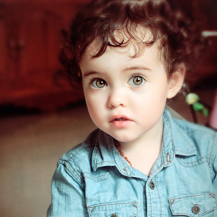 Đổ rụp trước bé gái lai gốc Việt sở hữu đôi mắt đẹp hút hồn - Ảnh 11. Đổ rụp trước bé gái lai gốc Việt sở hữu đôi mắt đẹp hút hồn - Ảnh 11.