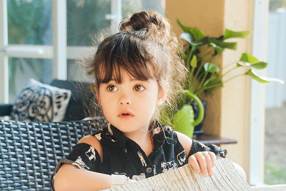 Đổ rụp trước bé gái lai gốc Việt sở hữu đôi mắt đẹp hút hồn - Ảnh 17. Đổ rụp trước bé gái lai gốc Việt sở hữu đôi mắt đẹp hút hồn - Ảnh 17.