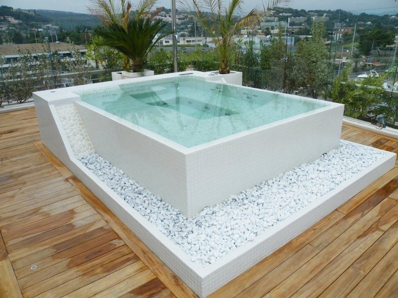 Bể sục ngoài trời - xu hướng thiết kế cũ đang quay trở lại - Ảnh 13. Bể sục ngoài trời - xu hướng thiết kế cũ đang quay trở lại - Ảnh 13.