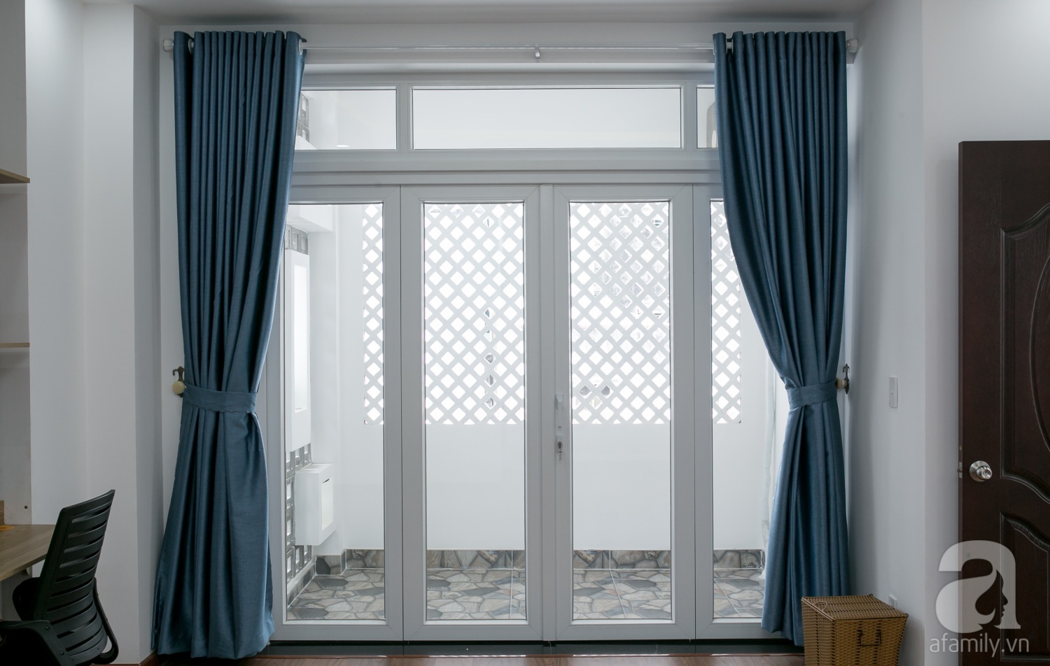 Với chi phí gần 2 tỷ đồng, nhà cấp 4 ở Sài Gòn đã biến thành nhà phố hiện đại đến bất ngờ - Ảnh 15. Với chi phí gần 2 tỷ đồng, nhà cấp 4 ở Sài Gòn đã biến thành nhà phố hiện đại đến bất ngờ - Ảnh 15.