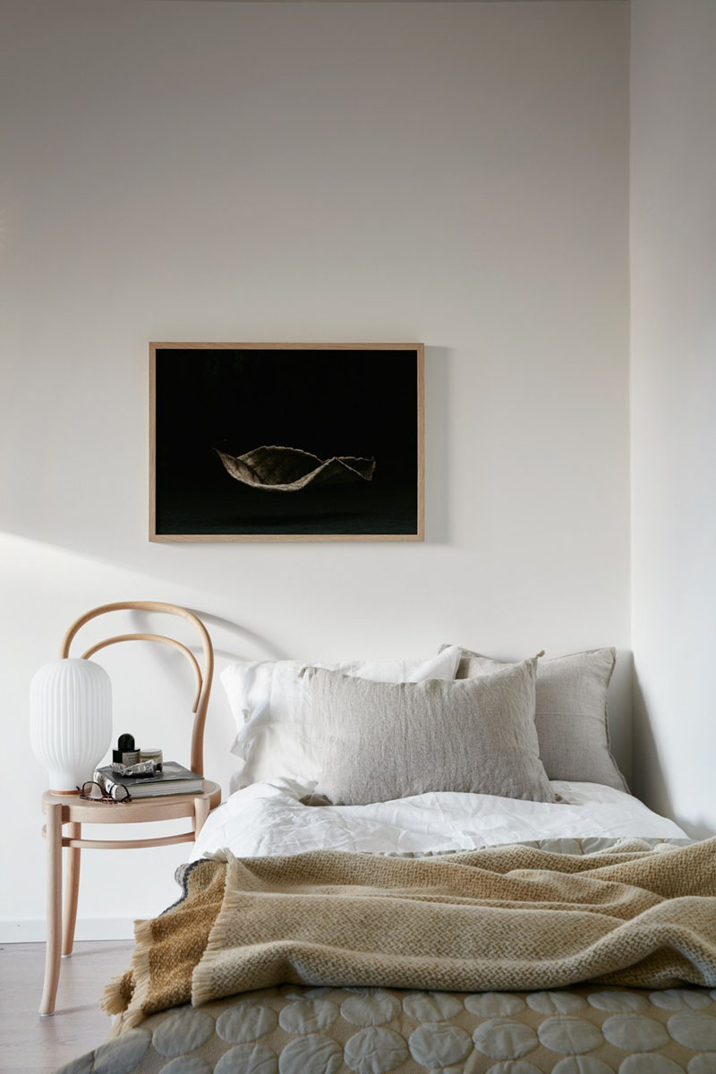 Muốn có phòng ngủ chuẩn phong cách Scandinavian thì không thể bỏ qua 4 điều này - Ảnh 19. Muốn có phòng ngủ chuẩn phong cách Scandinavian thì không thể bỏ qua 4 điều này - Ảnh 19.
