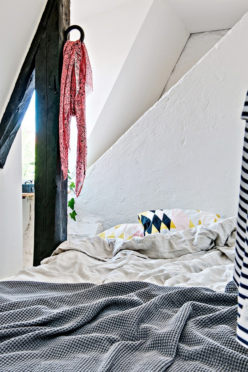 Sự khéo léo trong thiết kế đã giúp căn hộ vỏn vẹn 36m² này đẹp như trong tranh vẽ - Ảnh 6. Sự khéo léo trong thiết kế đã giúp căn hộ vỏn vẹn 36m² này đẹp như trong tranh vẽ - Ảnh 6.