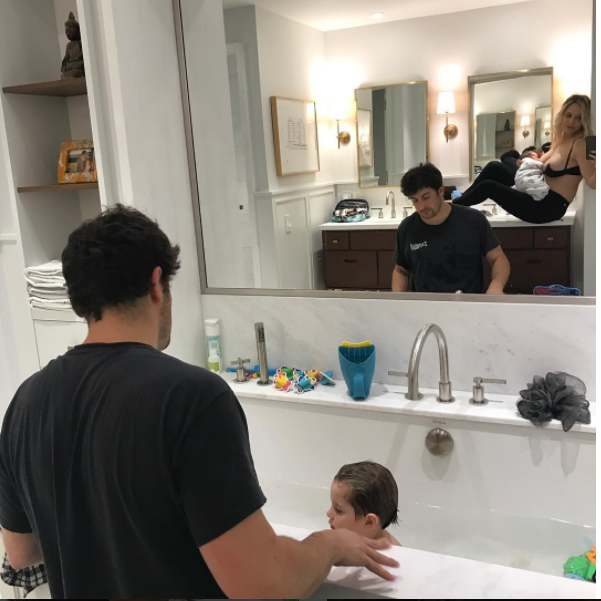 Khoe vết sẹo đẹp như một đường chỉ nhỏ xíu, bà mẹ đánh bay suy nghĩ sinh mổ thật đáng sợ - Ảnh 5. Khoe vết sẹo đẹp như một đường chỉ nhỏ xíu, bà mẹ đánh bay suy nghĩ sinh mổ thật đáng sợ - Ảnh 5.