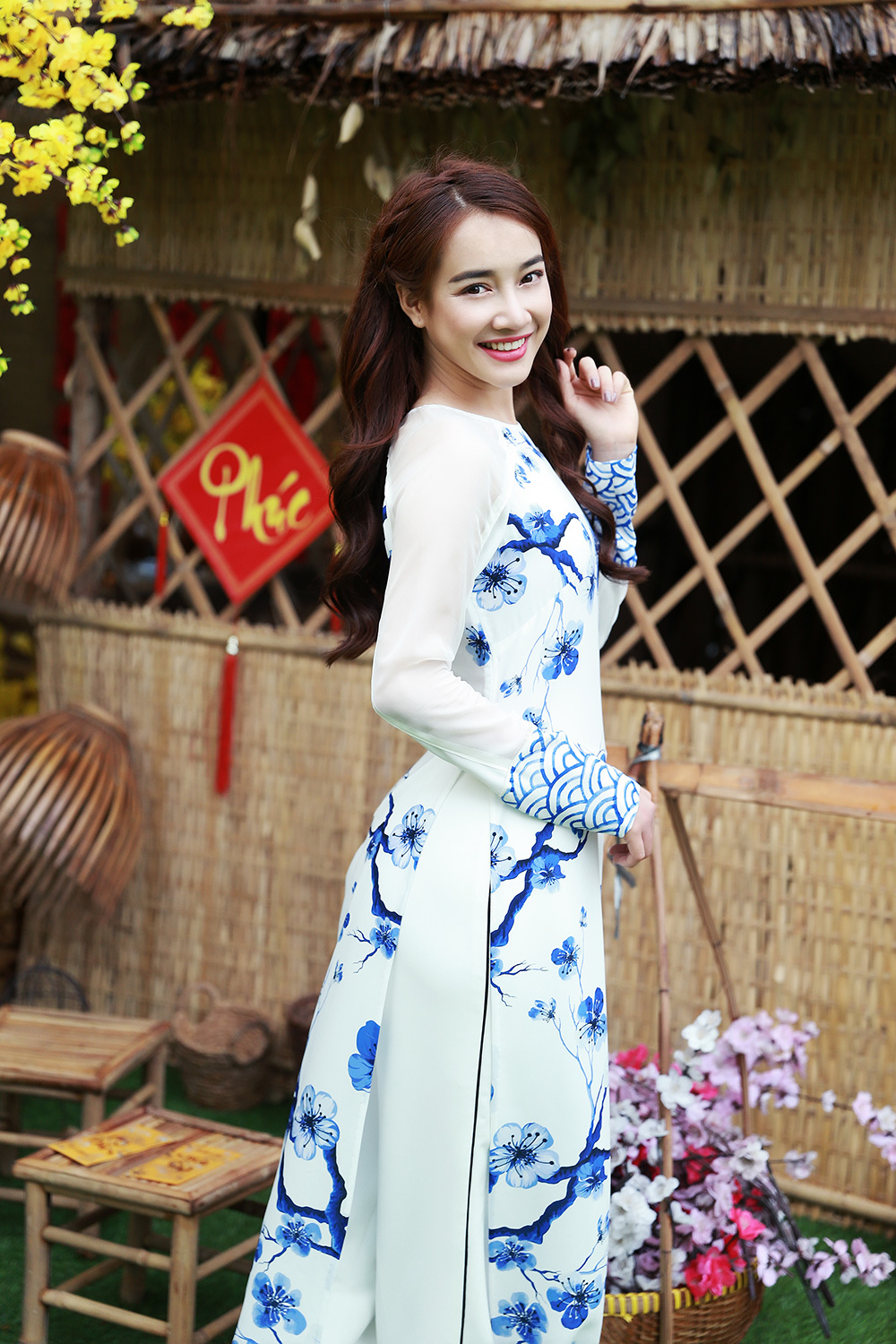 Nhã Phương mê làm việc, không vội đám cưới với Trường Giang - Ảnh 2. Nhã Phương mê làm việc, không vội đám cưới với Trường Giang - Ảnh 2.