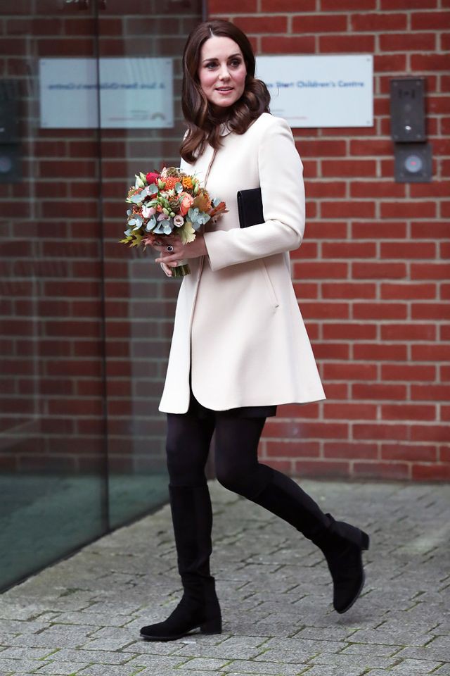 Diện lại boots từ 3 năm trước, công nương Kate khiến nhiều người ngưỡng mộ vì cách kết hợp rất trendy - Ảnh 1. Diện lại boots từ 3 năm trước, công nương Kate khiến nhiều người ngưỡng mộ vì cách kết hợp rất trendy - Ảnh 1.
