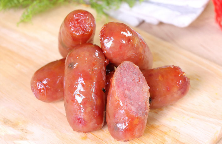 Lạp xưởng ăn Tết phải coi kỹ, chỉ được mua khi thấy như thế này - Ảnh 1. Lạp xưởng ăn Tết phải coi kỹ, chỉ được mua khi thấy như thế này - Ảnh 1.