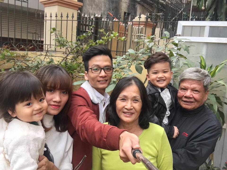 Nàng dâu khoe ảnh bố chồng rửa bát hộ, sống chung với mẹ chồng được cưng như mẹ ruột khiến chị em ước ao - Ảnh 2. Nàng dâu khoe ảnh bố chồng rửa bát hộ, sống chung với mẹ chồng được cưng như mẹ ruột khiến chị em ước ao - Ảnh 2.