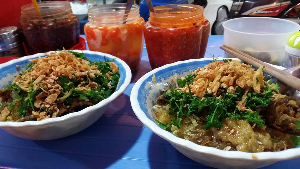 Cầu Gỗ - con phố dù sáng, trưa hay tối muộn đều đầy ắp món ngon - Ảnh 24. Cầu Gỗ - con phố dù sáng, trưa hay tối muộn đều đầy ắp món ngon - Ảnh 24.