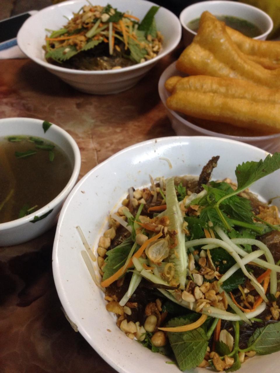 4 món trộn nên ăn ngay để quên đi dư âm của cỗ bàn ngày Tết - Ảnh 6. 4 món trộn nên ăn ngay để quên đi dư âm của cỗ bàn ngày Tết - Ảnh 6.