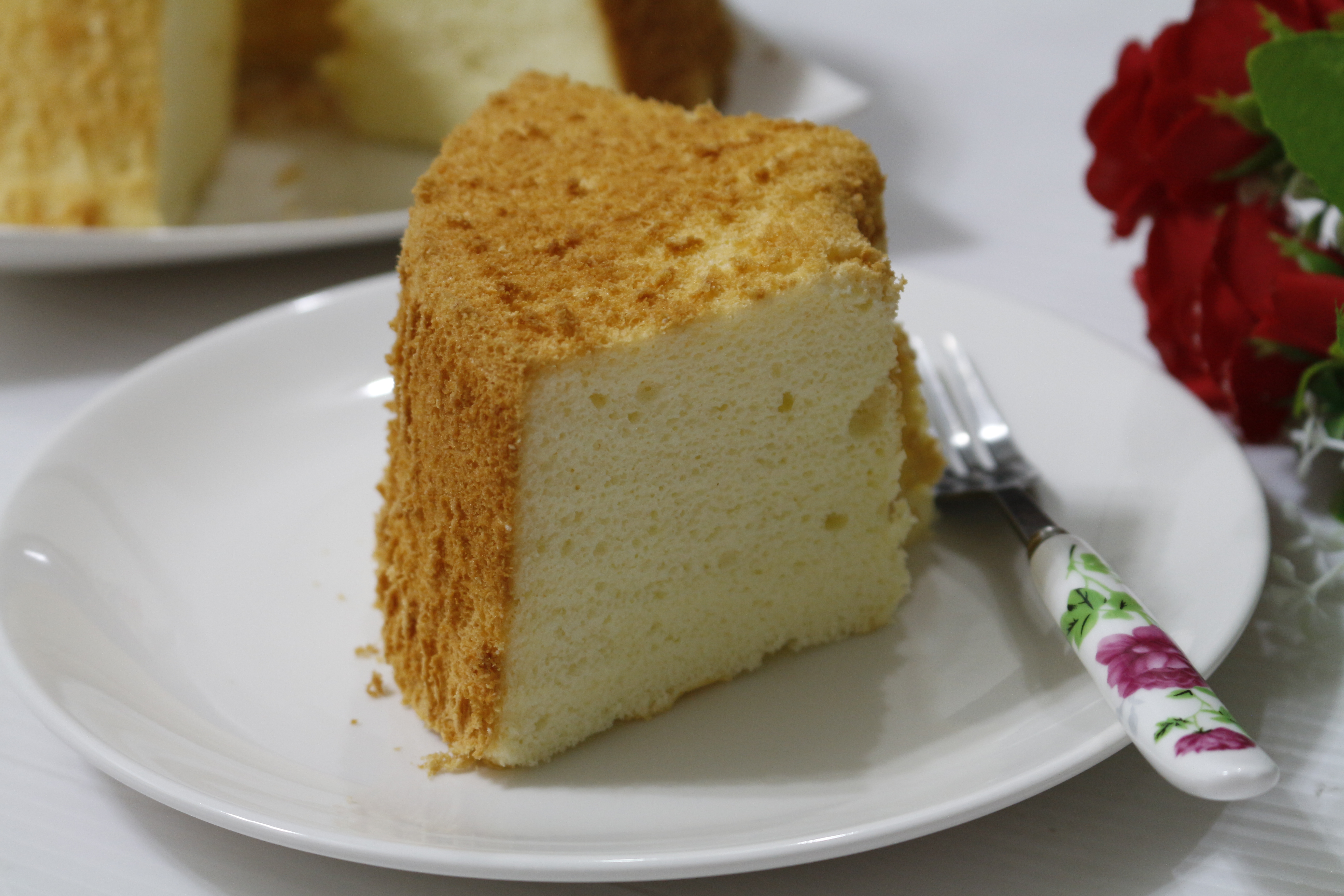 Bí quyết để có món bánh chiffon mềm nhẹ như mây, ăn hoài không ngán - Ảnh 6. Bí quyết để có món bánh chiffon mềm nhẹ như mây, ăn hoài không ngán - Ảnh 6.