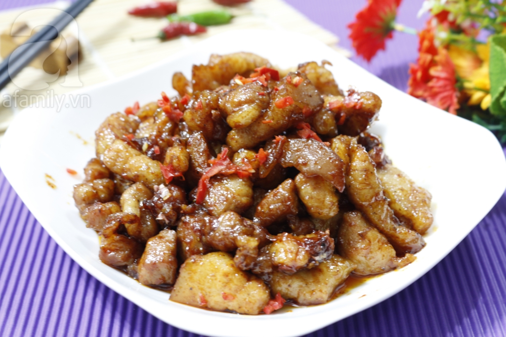 Chỉ là thịt ba rọi rim cay chua thôi mà ngon đến nhức nhói thế này - Ảnh 6.