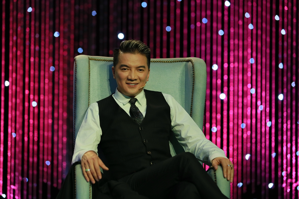 Con gái Chế Linh gây sốc khi khóc nức nở tố cha bỏ bê vợ con - Ảnh 2. Con gái Chế Linh gây sốc khi khóc nức nở tố cha bỏ bê vợ con - Ảnh 2.