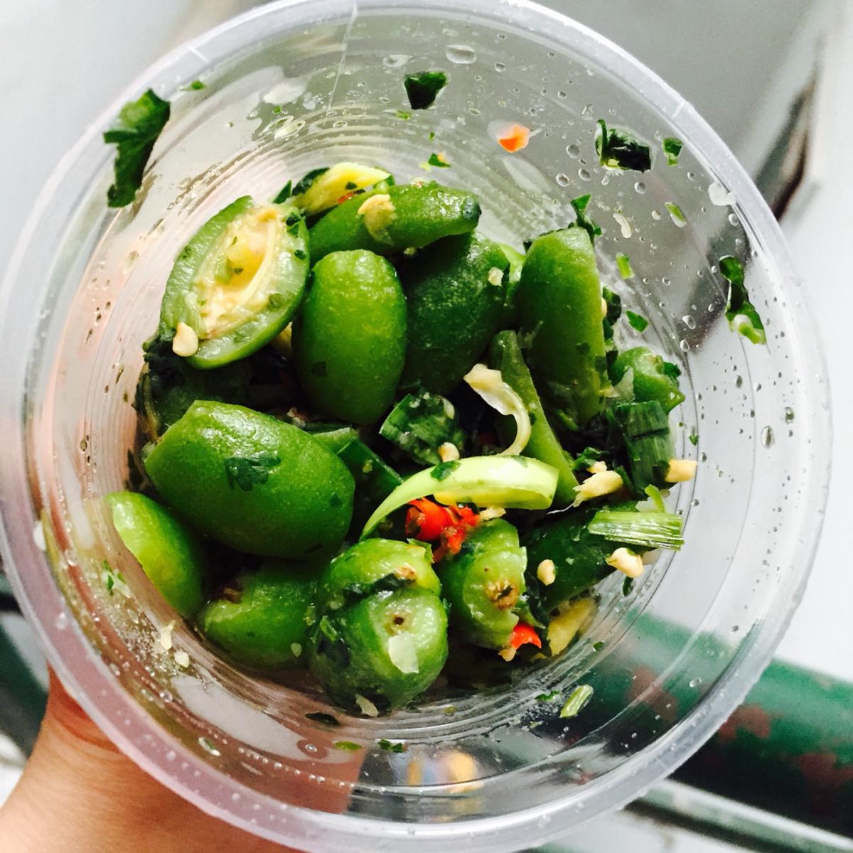 Ứa nước miếng với những món ngon từ nhót xanh lạ miệng mà cực dễ làm - Ảnh 4. Ứa nước miếng với những món ngon từ nhót xanh lạ miệng mà cực dễ làm - Ảnh 4.