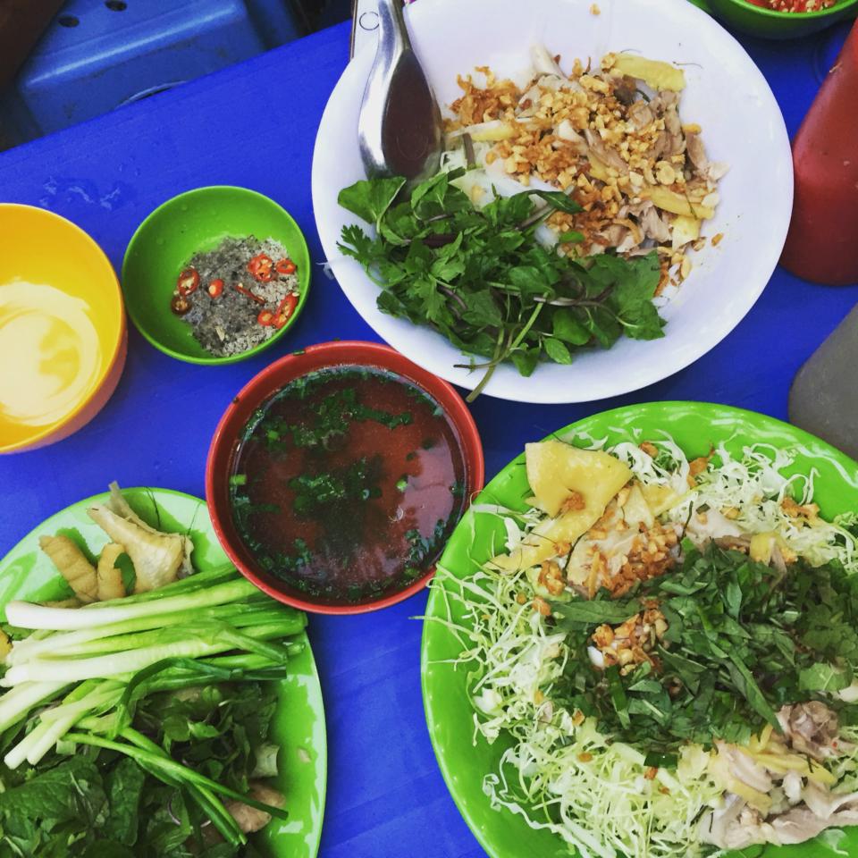 4 món trộn nên ăn ngay để quên đi dư âm của cỗ bàn ngày Tết - Ảnh 2. 4 món trộn nên ăn ngay để quên đi dư âm của cỗ bàn ngày Tết - Ảnh 2.