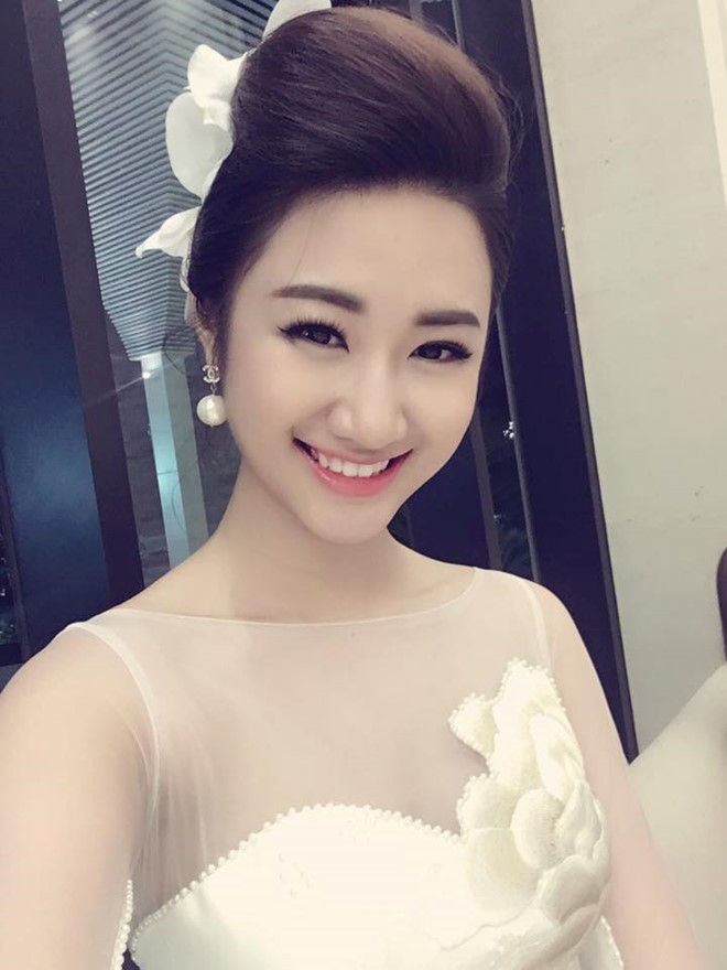 Hoa hậu bản sắc Việt toàn cầu Thu Ngân bất ngờ kết hôn với doanh nhân hơn 19 tuổi - Ảnh 1. Hoa hậu bản sắc Việt toàn cầu Thu Ngân bất ngờ kết hôn với doanh nhân hơn 19 tuổi - Ảnh 1.