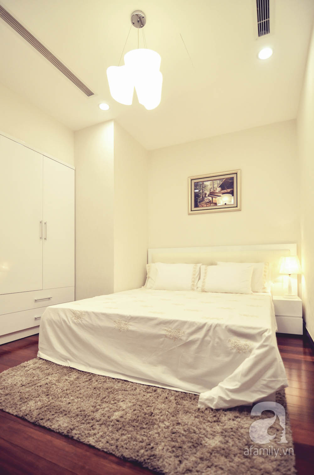 Căn hộ 93m² đơn giản nhưng vẫn đẹp hút hồn của vợ chồng trẻ ở Hà Nội - Ảnh 8. Căn hộ 93m² đơn giản nhưng vẫn đẹp hút hồn của vợ chồng trẻ ở Hà Nội - Ảnh 8.