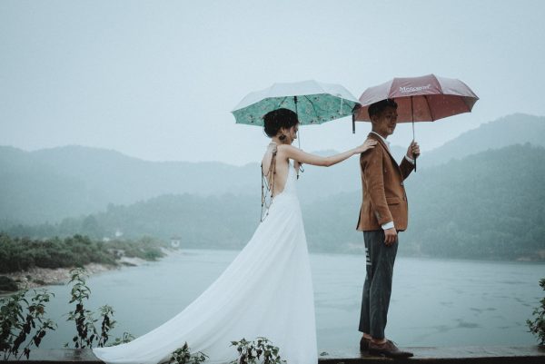 3 cặp đôi Việt với đám cưới không khách mời và niềm hạnh phúc riêng một góc trời - Ảnh 11.