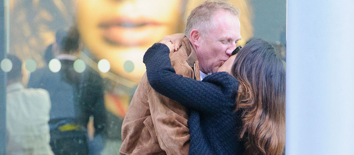 Cách vợ chồng tỷ phú Pháp giữ lửa hôn nhân: Vợ luôn tìm cách quyến rũ chồng, chồng không cho vợ ở nhà ăn bám - Ảnh 9. Cách vợ chồng tỷ phú Pháp giữ lửa hôn nhân: Vợ luôn tìm cách quyến rũ chồng, chồng không cho vợ ở nhà ăn bám - Ảnh 9.