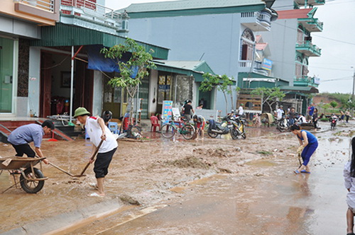 Thương hàn, bệnh dễ mắc sau lũ lụt - Ảnh 2.