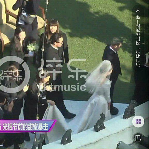 Đám cưới Song - Song: Cặp đôi ngôi sao nổi tiếng Châu Á hạnh phúc trong lễ cưới thế kỷ - Ảnh 22.