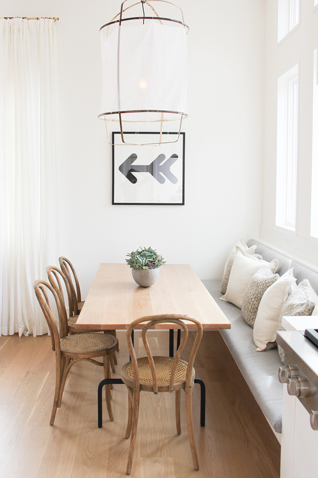 29 mẫu bàn ghế ăn khiến phòng ăn nhà bạn từ nhỏ hóa rộng thênh thang - Ảnh 13.