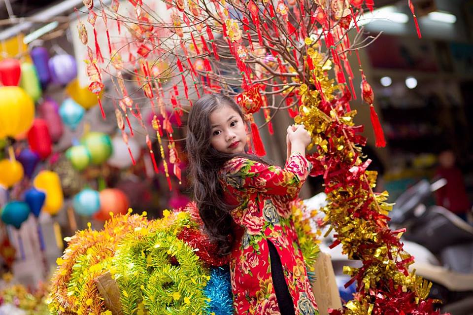 Chê áo dài cách tân là mắm tôm trộn socola nghe đanh đá hơn mẹ Đốp! - Ảnh 7. Chê áo dài cách tân là mắm tôm trộn socola nghe đanh đá hơn mẹ Đốp! - Ảnh 7.