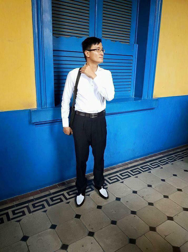 Đôi giày đại gia Cao Toàn Mỹ đi trong phiên toà được săn lùng tới gần... cháy hàng trên mạng - Ảnh 3. Đôi giày đại gia Cao Toàn Mỹ đi trong phiên toà được săn lùng tới gần... cháy hàng trên mạng - Ảnh 3.